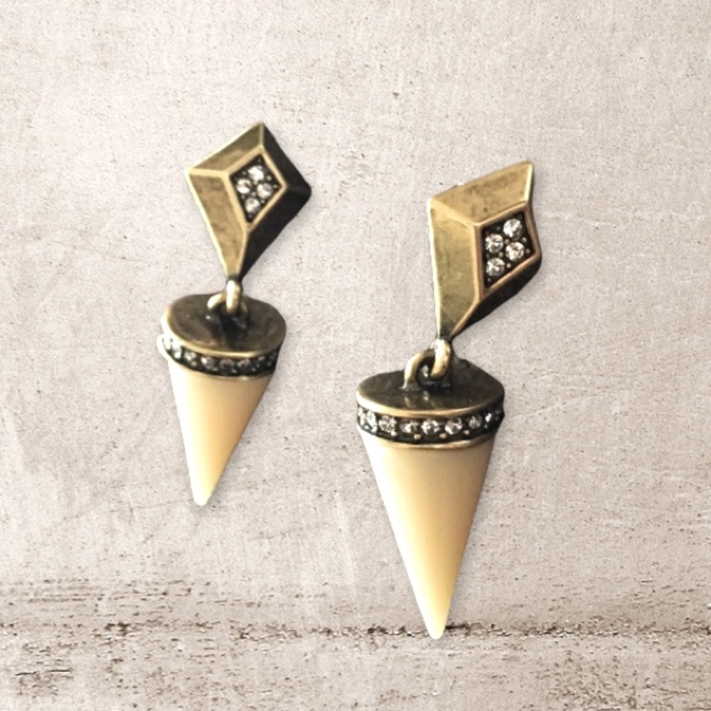 Jewelmint - Bronze and Ivory Colored Tribal Pierced Earrings